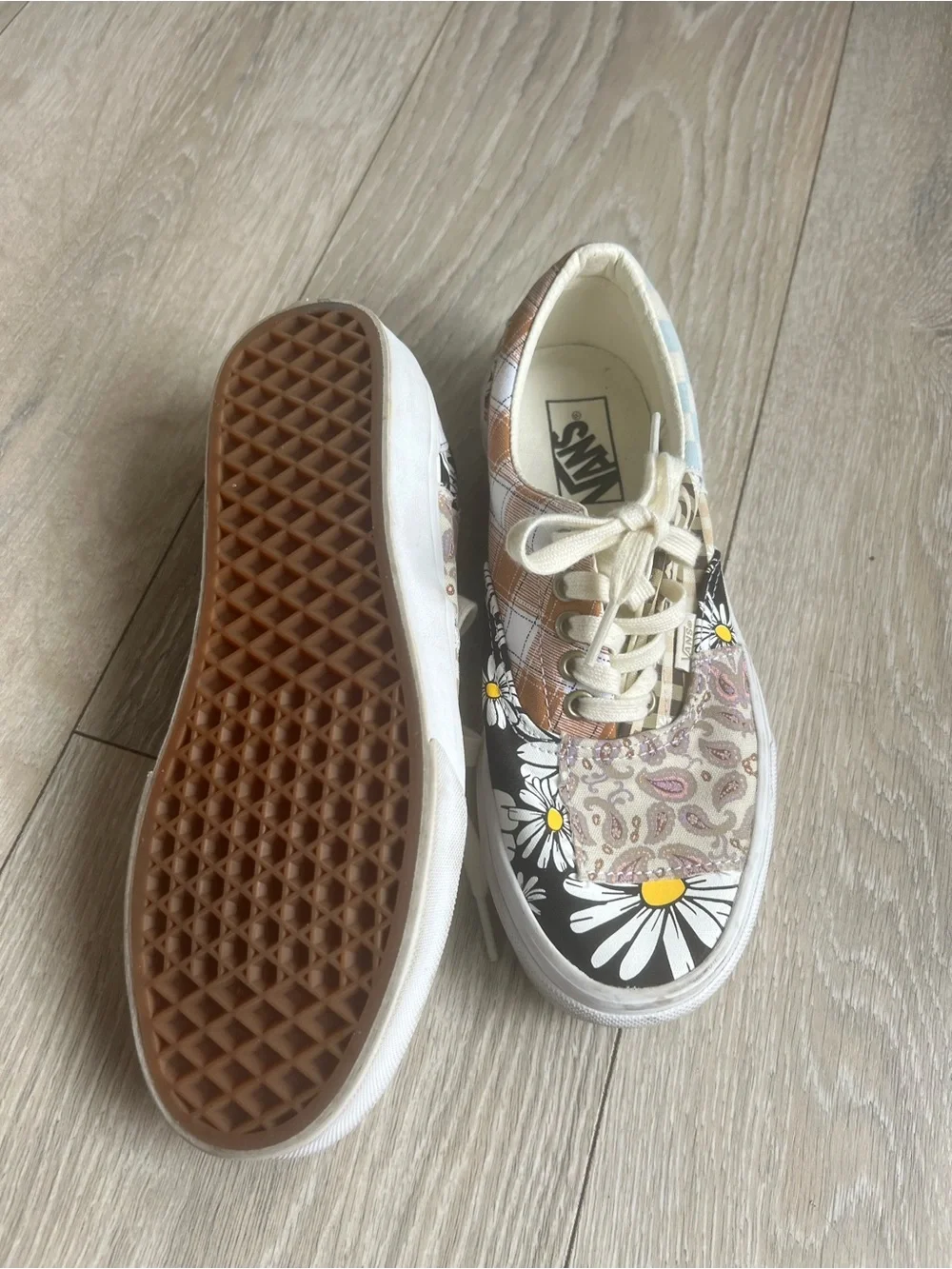 Vans low top